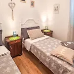 Malini By Interhome بيت للعطل *