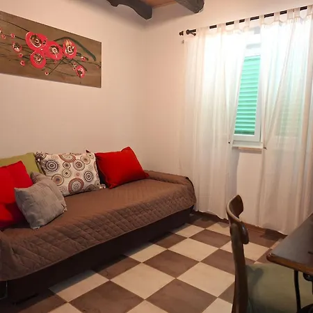 Malini By Interhome Boskari