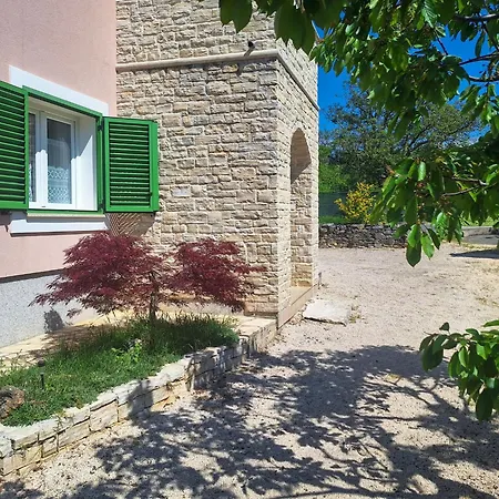 Nyaraló Malini By Interhome