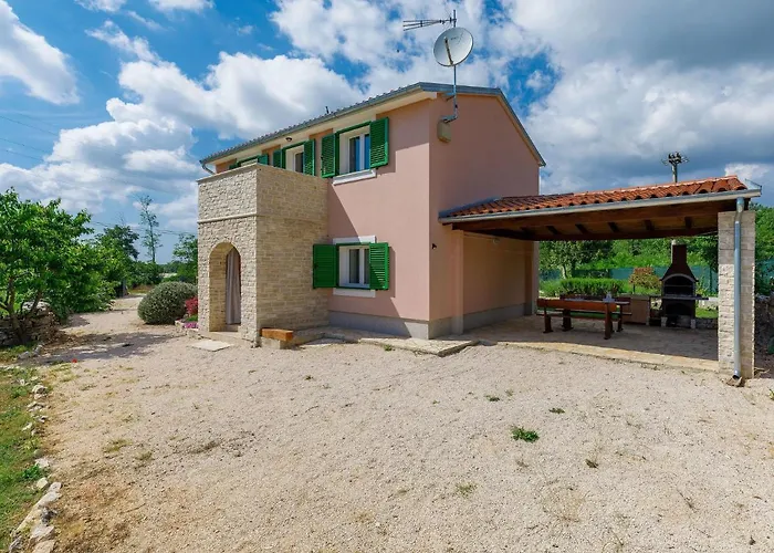 Malini By Interhome Feriehus Boskari