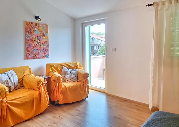 Сasa de vacaciones Malini By Interhome Boskari