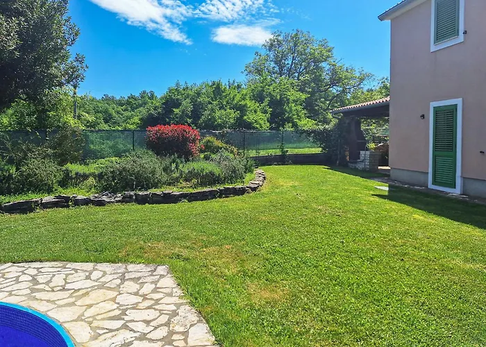 Сasa de vacaciones Malini By Interhome